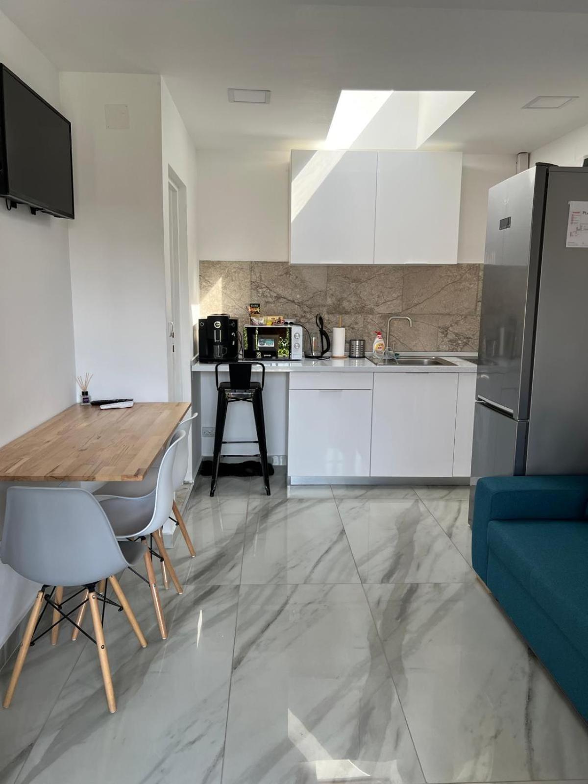 Luxus Cluj Airport Apartments Exteriér fotografie